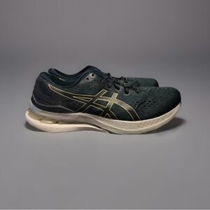 ASICS Women’s Gel-Kayano 28
